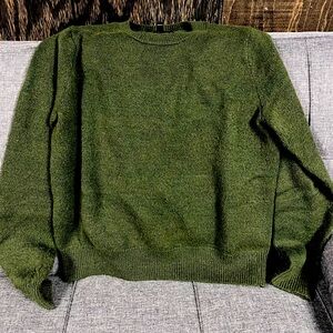 Banana Republic green wool crew neck sweater size Petite Small